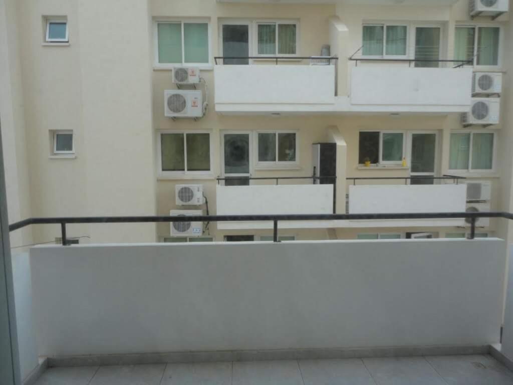 Apartments Mackenzie 1+1 ลาร์นาคา ภายนอก รูปภาพ